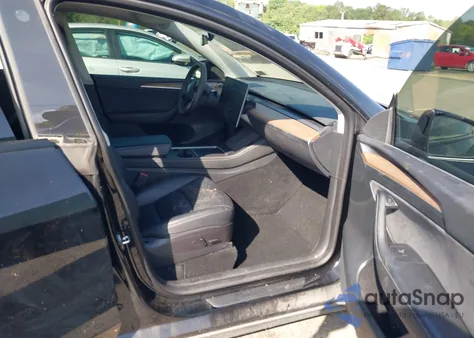 2023 Tesla Model Y Performance Dual Motor All-Wheel Drive from USA, damaged, VIN 7SAYGDEF2PF615943